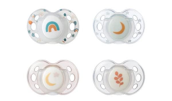 best pacifiers for newborns (Tommee Tippee Night Time Glow in The Dark Pacifiers, Symmetrical Design, BPA-Free Silicone, 18-36m, 6 Count)