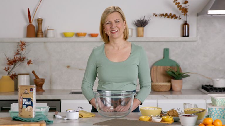 Anna Olson’s Quaker Oat Flour Jam Streusel Squares make the perfect back-to-school treat