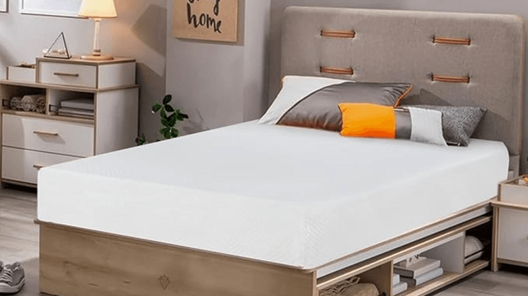 FDW 8-inch Gel Memory Foam Mattress is a best mattress for hot sleepers
